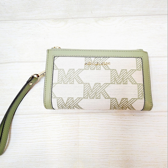 Michael Kors Jet Set Travel Double Zip Wristlet Wallet Light Sage New - Picture 2 of 13